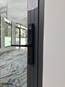 Khoá vân tay cửa nhôm Ximex XN210-3