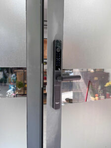 Khoa-van-tay-cua-nhom-Ximex-XN-Y02