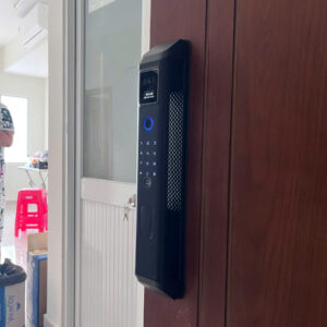 khoá nhận diện khuôn mặt cửa gỗ Ximex F812